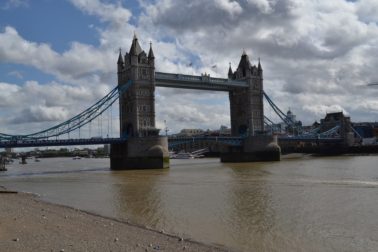 tower bridge na temzi