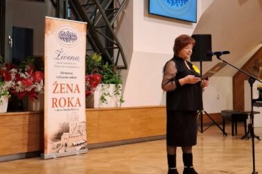 zena roka4