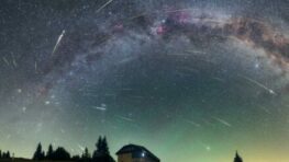 Zaujímavé astronomické divadlo vyčaria Perzeidy, najviac ich spadne 12. augusta