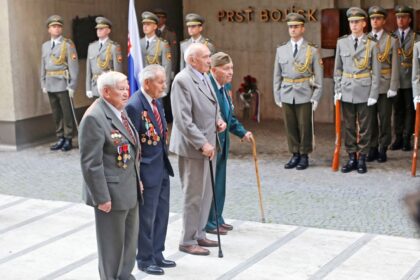 Se spolubojovníky na oslavách SNP