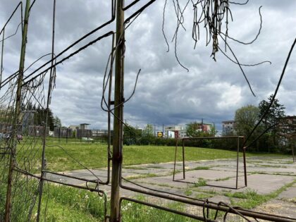 Ihriská pri Obchodnej akadémii na Tajovského ulici