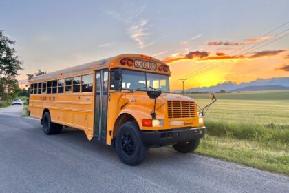 Americký školský autobus na trase Brezno - Telgárt