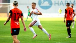 FOTO: Bystrickí futbalisti uhrali cennú remízu v Ružomberku gólom Rymarenka + HLASY