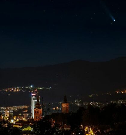 Kométa nad Banskou Bystricou, foto: Norbert Kuklovský