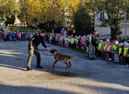 Práca s policajným psom