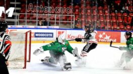 FOTO: Bystrickí hokejisti pokorili N. Zámky v predĺžení 27 sekúnd pred koncom Šoltésom + HLASY