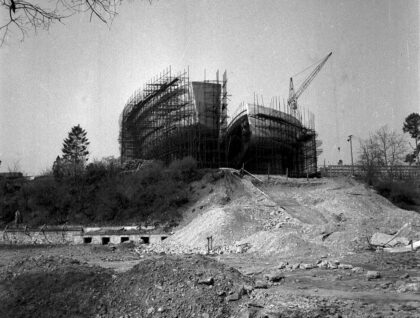 O náročnosti stavby Pamätníka SNP svedčí táto fotografia z 23. 4. 1968