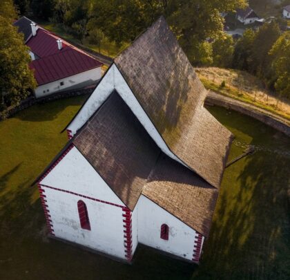 Kostol sv. Františka Serafínskeho v Ponikách